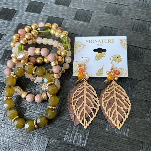 Fashion Jewelry Set - Picture 3 of 6